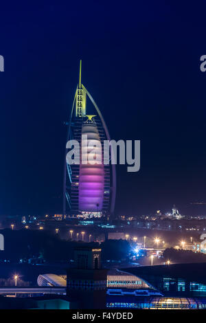 Dubaï, Émirats arabes unis - le 14 novembre : le premier hôtel de luxe 7 étoiles Burj Al Arab, le 14 novembre 2012 à Dubaï, Emirats Arabes Emira Banque D'Images