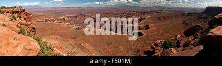 Vue vers le Canyonlands National Park, Utah, USA Banque D'Images