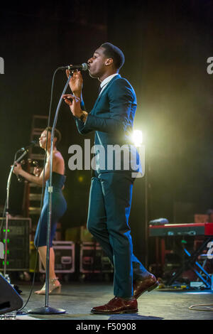 Detroit, Michigan, USA. 24 Oct, 2015. À l'exécution DES PONTS LEON Majestic Theatre à Detroit, MI, le 24 octobre 2015 © Marc Nader/ZUMA/Alamy Fil Live News Banque D'Images