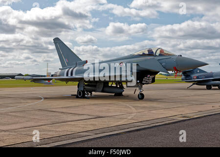 Un Eurofighter Typhoon de la Royal Air Force RGF.4 ZK308/TP-V de 29(R) Squadron RAF Coningsby, Lincolnshire, Royaume-Uni. Banque D'Images