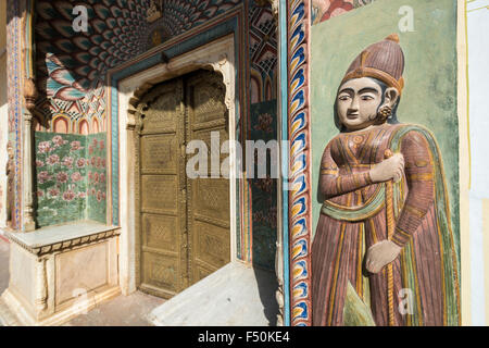 Détail du palais de ville, l'une des principales attractions touristiques de la vieille ville rose Banque D'Images
