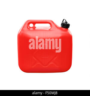 Jerrycan plastique rouge isolé sur fond blanc Banque D'Images