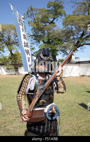 Samouraï japonais avec le feu fusil serrure Banque D'Images