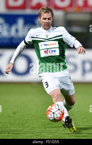 Ligue de football tchèque, 11e ronde, FK Jablonec vs FK Dukla Praha le 24 octobre 2015, Jablonec nad Nisou, République tchèque. Tomas Hubschman de Jablonec. (Photo/CTK Radek Petrasek) Banque D'Images