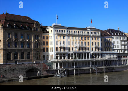 Vue extérieure du Grand Hôtel Les Trois Rois (trois rois), Bâle-Ville, canton de Bâle-Ville, Suisse, Europe. Banque D'Images