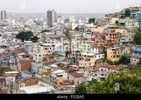 Maisons colorées, Cerro Santa Ana, Guayaquil Equateur Banque D'Images