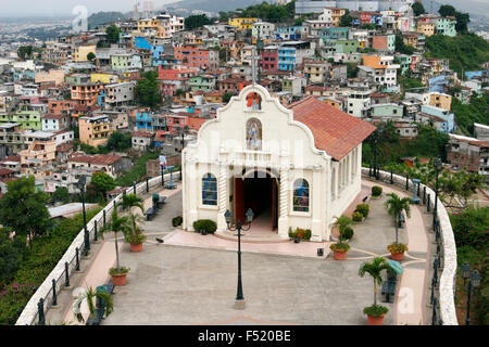 Maisons colorées de Cerro Santa Ana, Guayaquil, Equateur, Amérique du Sud Banque D'Images