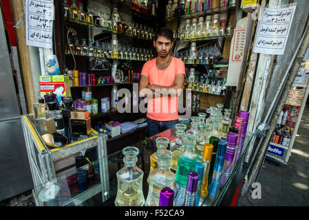 Vendeur de parfum, Téhéran, Iran Banque D'Images