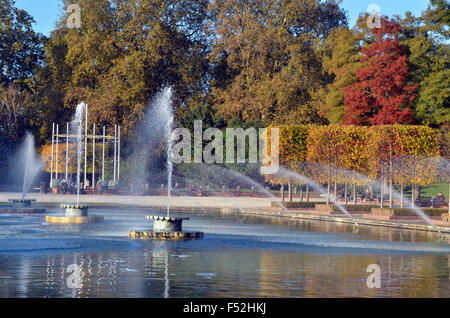 Londres, Royaume-Uni, 26 octobre 2015, couleurs d'automne à Battersea Park. Credit : JOHNNY ARMSTEAD/Alamy Live News Banque D'Images