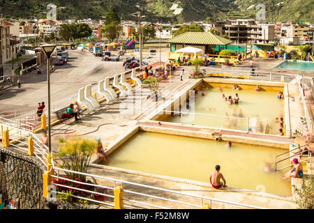 Piscine thermale dans la région de Banos de Agua Santa Equateur Banque D'Images