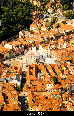 Vue aérienne de la vieille ville de Brasov Roumanie Très beau site touristique Banque D'Images