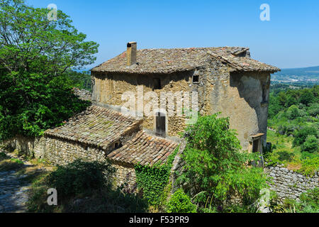 Village médiéval d'Oppède le Vieux, Vaucluse, Provence Alpes Cote d'Azur, France Banque D'Images