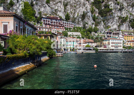 Limone sul Garda, Lac de Garde, Lombardie, Italie Banque D'Images