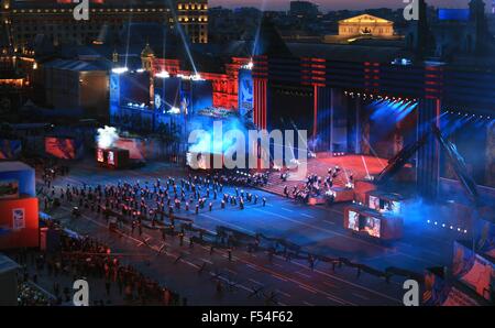 Les soldats russes lors d'un gala célébrant le 70e anniversaire de la Seconde Guerre mondiale à la place Rouge Le 9 mai 2015 à Moscou, Russie. Banque D'Images