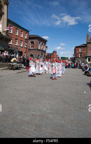 La femme Jemmers Poynton Groupe Danse Folk Festival 2015 Stockport Stockport Cheshire Angleterre Banque D'Images