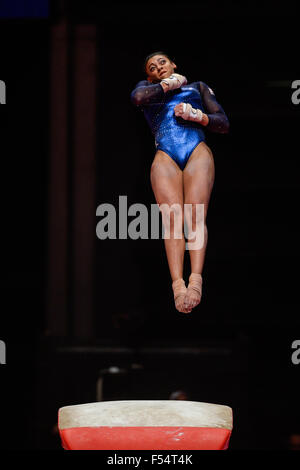 27 octobre, 2015 - ELISSA DOWNIE du Royaume-Uni fait concurrence au saut lors de l'équipe féminine en finale du Championnat du Monde 2015 Gymnastique tenu à Glasgow, Royaume-Uni. L'équipe du Royaume-Uni a gagné la médaille de bronze, sa première médaille de l'équipe à un championnat du monde. Credit : Amy Sanderson/ZUMA/Alamy Fil Live News Banque D'Images