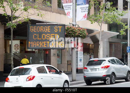 Sydney, Australie. 28 Oct, 2015. Le gouvernement de Nouvelle-Galles du Sud s'est engagé à construire le projet de train léger de Sydney CBD le long de la rue George et les fermetures de routes et des détournements d'autobus sont maintenant en place, le projet devrait être achevé en 2019. Modèle : crédit10/Alamy Live News Banque D'Images