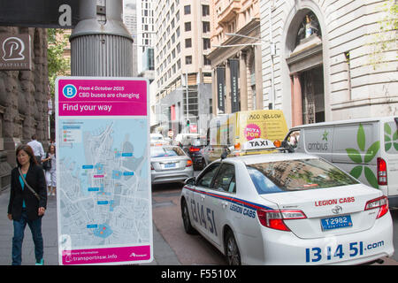 Sydney, Australie. 28 Oct, 2015. Le gouvernement de Nouvelle-Galles du Sud s'est engagé à construire le projet de train léger de Sydney CBD le long de la rue George et les fermetures de routes et des détournements d'autobus sont maintenant en place, le projet devrait être achevé en 2019. Modèle : crédit10/Alamy Live News Banque D'Images