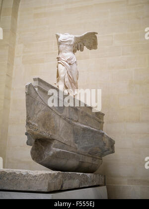 Sculpture de marbre Victoire ailée de Samothrace. Un 2ème siècle avant J.-C. La sculpture de la déesse grecque Nike ou la victoire de la Grèce Banque D'Images