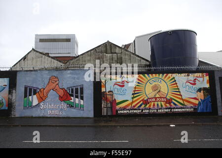 Belfast, Irlande du Nord : républicain politique murale dans Northumberland Street Banque D'Images