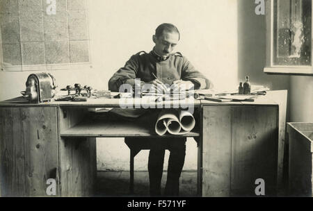 Force de l'armée au travail, mécanique suzzara 2e atelier dépôt de la flotte, Italie Banque D'Images