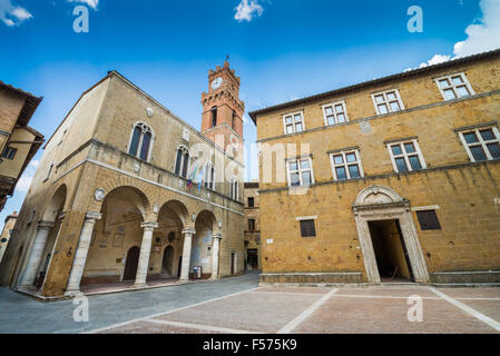 Pienza square de la cathédrale à la Toscane, Italie. Banque D'Images