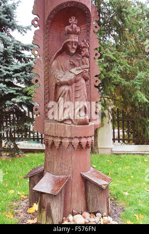 Sculpture en bois sacré à Trakai (Lituanie) Banque D'Images