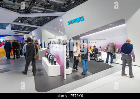 BERLIN - 04 septembre 2015 : stand de Siemens. Exposition internationale de radio Berlin (IFA2015). Banque D'Images