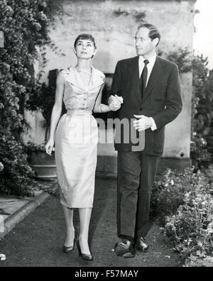AUDREY HEPBURN actrice britannique avec mari Mel Ferrer sur 1956 Banque D'Images