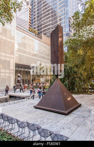 Jardin de sculptures, le MoMa Le Museum of Modern Art, Manhattan, New York City, États-Unis d'Amérique. Banque D'Images