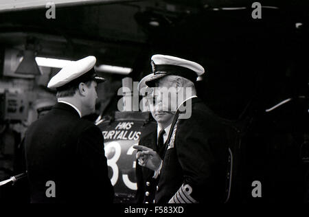 Le HMS Euryalus Octobre 1978 Lors de la visite de Lord Louis Mountbatten à South Shields lors du 40e anniversaire de l'HMS Kelly Banque D'Images