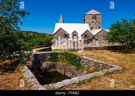 La Croatie, Kvarner, île de Brac, stuck in the Middle (single), ancien village Banque D'Images