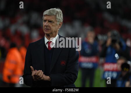 Londres, Royaume-Uni. 20 Oct, 2015. Arsène Wenger (Arsenal) Football/soccer : l'entraîneur-chef d'Arsenal Arsene Wenger Josep avant l'UEFA Champions League Groupe F match entre 2-0 Arsenal FC Bayern Munchen au Emirates Stadium de Londres, Angleterre . © EXTRÊME-ORIENT PRESSE/AFLO/Alamy Live News Banque D'Images