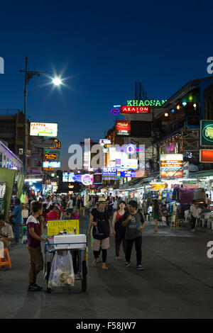 Nuit à Khao San Road, Bangkok, Thaïlande Banque D'Images