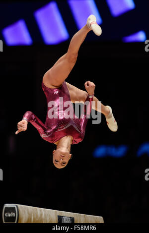 Glasgow, Royaume-Uni. 29 Oct, 2015. Depuis les Pays-Bas WEVERS LIEKE rivalise sur poutre lors de la finale du Concours Général 2015 Championnats du monde tenu à Glasgow, Royaume-Uni. Credit : Amy Sanderson/ZUMA/Alamy Fil Live News Banque D'Images