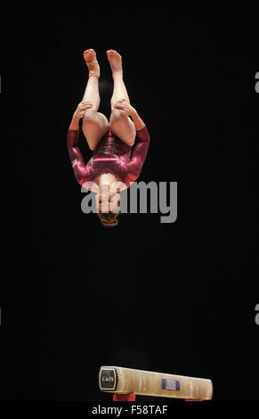 Glasgow, Ecosse, Royaume-Uni. 29 octobre, 2015. Ruby Harrold (GBR) . Womens Dauphin total final. FIG 2015 championnats du monde de gymnastique artistique. SSE Hydro. Glasgow. L'Écosse. UK. 29/10/2015. Credit : Sport en images/Alamy Live News Banque D'Images