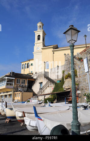 Boccadasse, l'église San Antonio Ligury Gênes Italie Banque D'Images