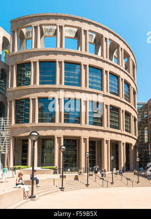 Bibliothèque publique de Vancouver (1995), conçu par Moshe Safdie et DA Architectes, Library Square, Vancouver, BC, Canada. Banque D'Images