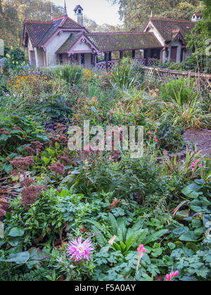 UK London St James Park Bird keepers cottage construit en 1837 par la Société ornithologique de Londres Banque D'Images