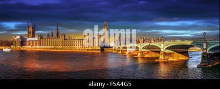 Le Palais de Westminster et Westminster Bridge Banque D'Images
