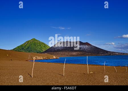 Les sources d'eau chaude près du mont Tavurvur volcan actif Rabaul PNG Banque D'Images