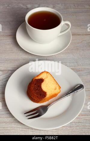 Gâteau marbré chocolat et vanille Banque D'Images