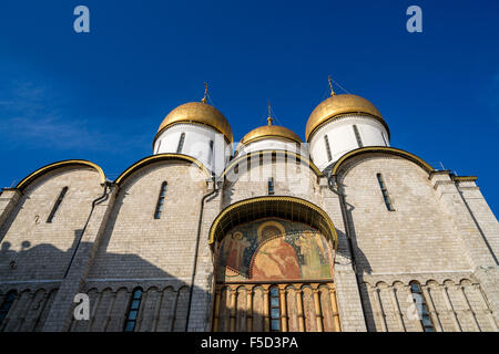 Façade Sud de la cathédrale de l'Assomption au Kremlin de Moscou, reconnu comme patrimoine mondial de l'UNESCO. Moscou, Russa. Banque D'Images