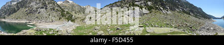 L'Estany de Cavallers, dans les Pyrénées espagnoles Banque D'Images