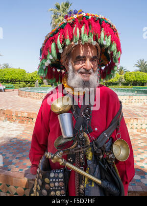 Guerrab ou porteur d'eau, Marrakech, Maroc Banque D'Images