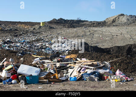 Cellule de décharge active avec déchets municipaux à l'installation de gestion des déchets de Shepard. Banque D'Images