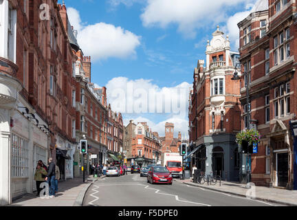 Heath Street, Hampstead, London Borough of Camden, Greater London, Angleterre, Royaume-Uni Banque D'Images