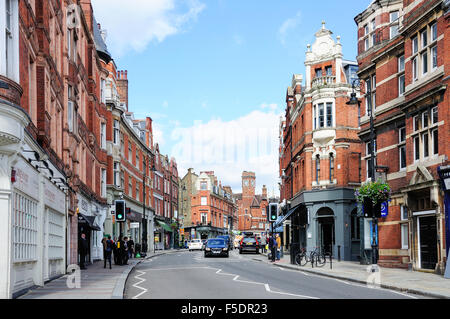 Heath Street, Hampstead, London Borough of Camden, Greater London, Angleterre, Royaume-Uni Banque D'Images