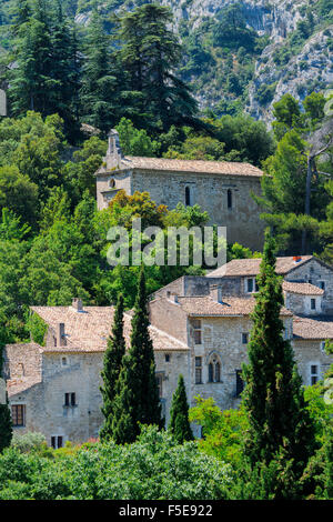 Village médiéval d'Oppède le Vieux, Vaucluse, Provence Alpes Cote d'Azur, France, Europe Banque D'Images