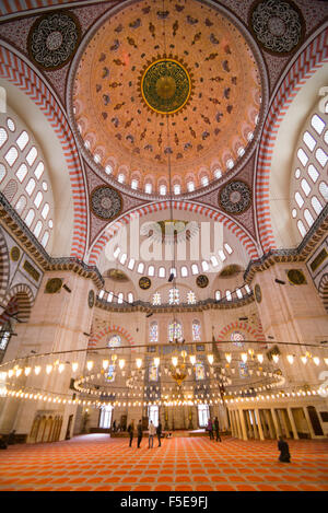 À l'intérieur de la mosquée Suleymaniye, UNESCO World Heritage Site, Istanbul, Turquie, Europe Banque D'Images